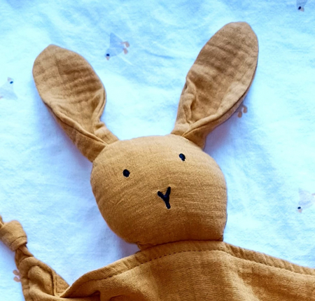 Set cadou - Jucarie dentitie crosetata Elefant - muselina mustar - suport silicon suzeta [2]