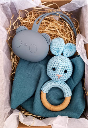 Seturi cadou - Set cadou - Jucarie dentitie iepure albastru crosetat - babetica albastra - suport silicon suzeta