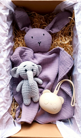 Seturi cadou - Set cadou - Jucarie dentitie crosetata Elefant - muselina mustar - suport silicon suzeta