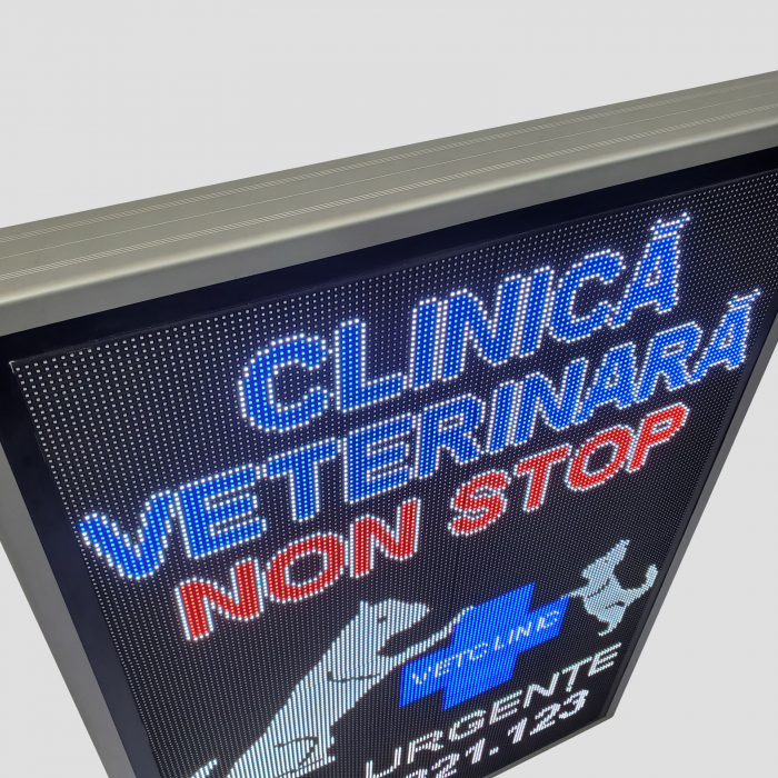 Reclama luminoasa LED 730mm x 1050mm P5 pentru CABINETE VETERINARE [3]