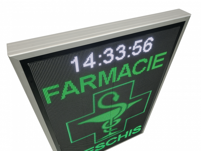 Reclama luminoasa LED 730mm x 1050mm P5 pentru FARMACIE [6]