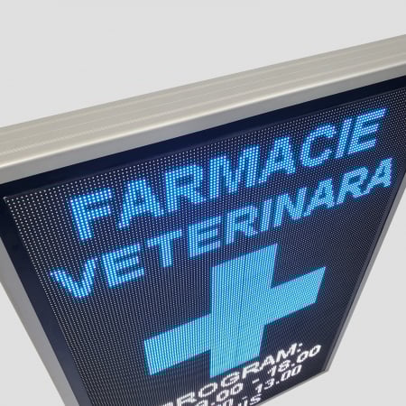Reclama luminoasa LED 730mm x 1050mm P5 pentru CABINETE VETERINARE [8]