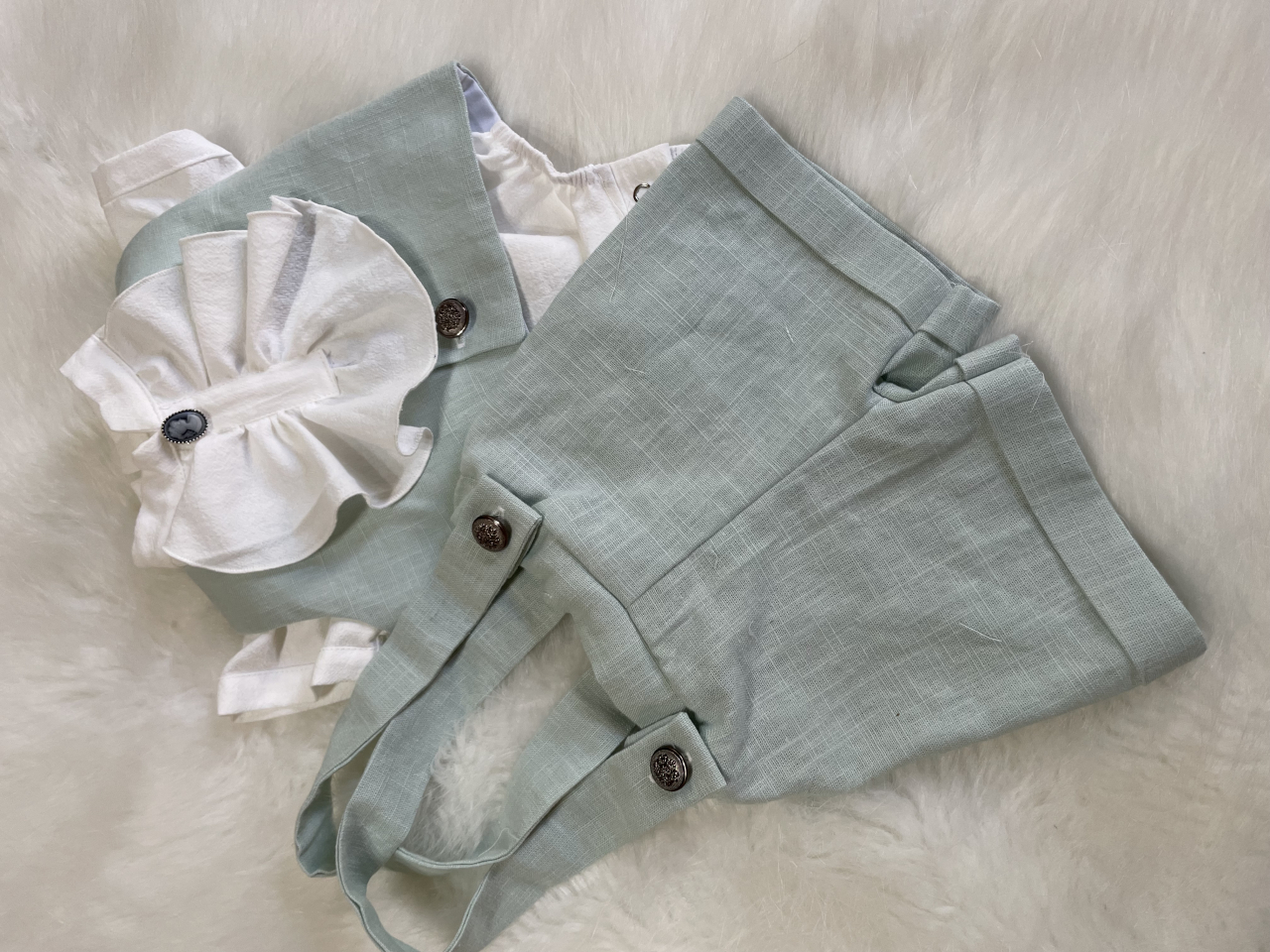 Costum de botez pentru băieți, din in verde menta și bumbac prespălat, cu jabou [10]