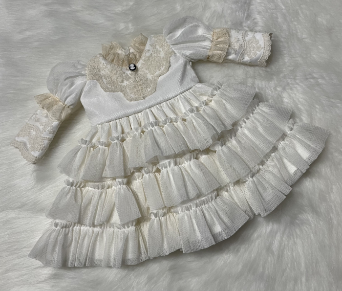 Rochita still romantic-victorian Grace [7]