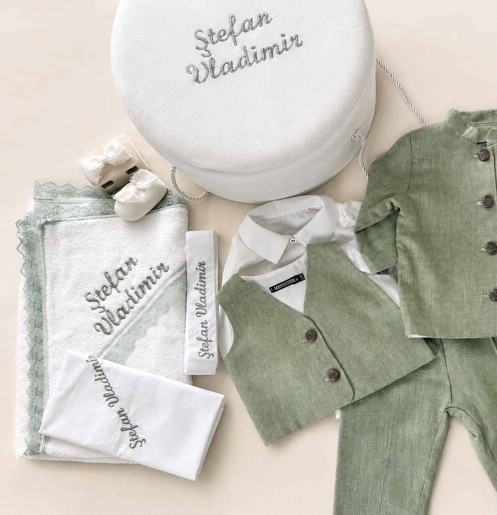 Set Trusou Botez Personalizat Vladimir, Costumaș 4 Piese din In, Trusou Bumbac și Cufăr Buretat [3]