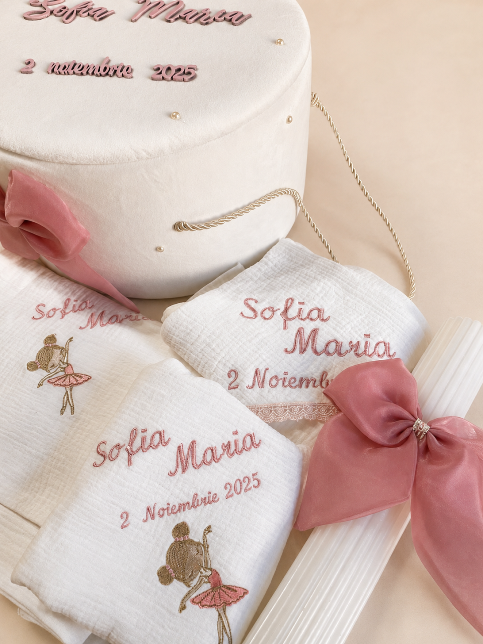 Set Trusou Botez Premium, cu lumanare, din Muselină și Catifea – Crystalines [3]