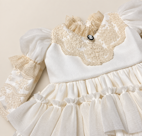 Rochita still romantic-victorian Grace [1]