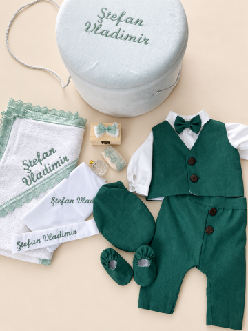 Set complet trusou botez personalizat muselină și costumaș in Nicolas, bej, cufăr catifea⁠ [4]
