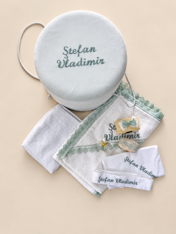 Trusou botez baieti - Trusou Botez Premium Personalizat 3D pentru Baieti din Muselină și Catifea – Crystalines