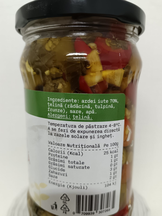 Salată de ardei iute în saramură [2]