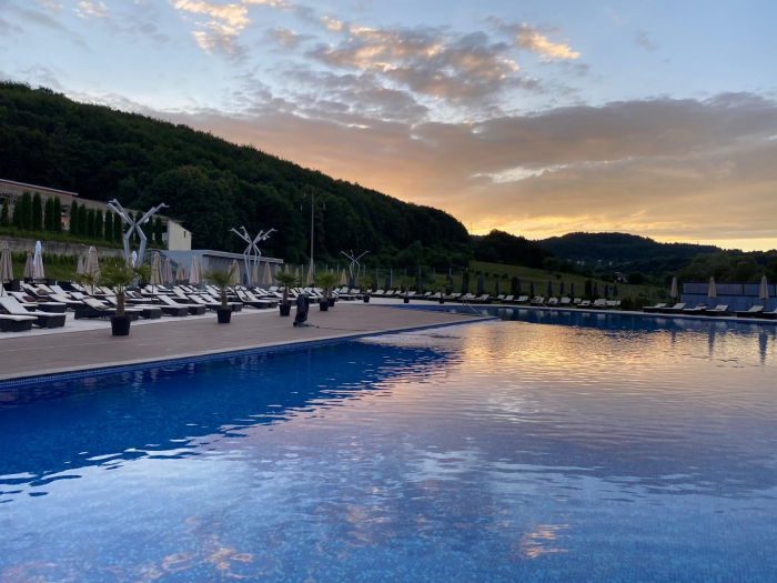 Oxygen Pool&Lounge Vâlcele județul Cluj [5]