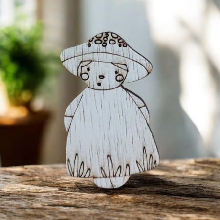 Figurină decorativă din lemn - Fetiță cu ciupercă, inspirată din lumea poveștilor și a naturii [1]