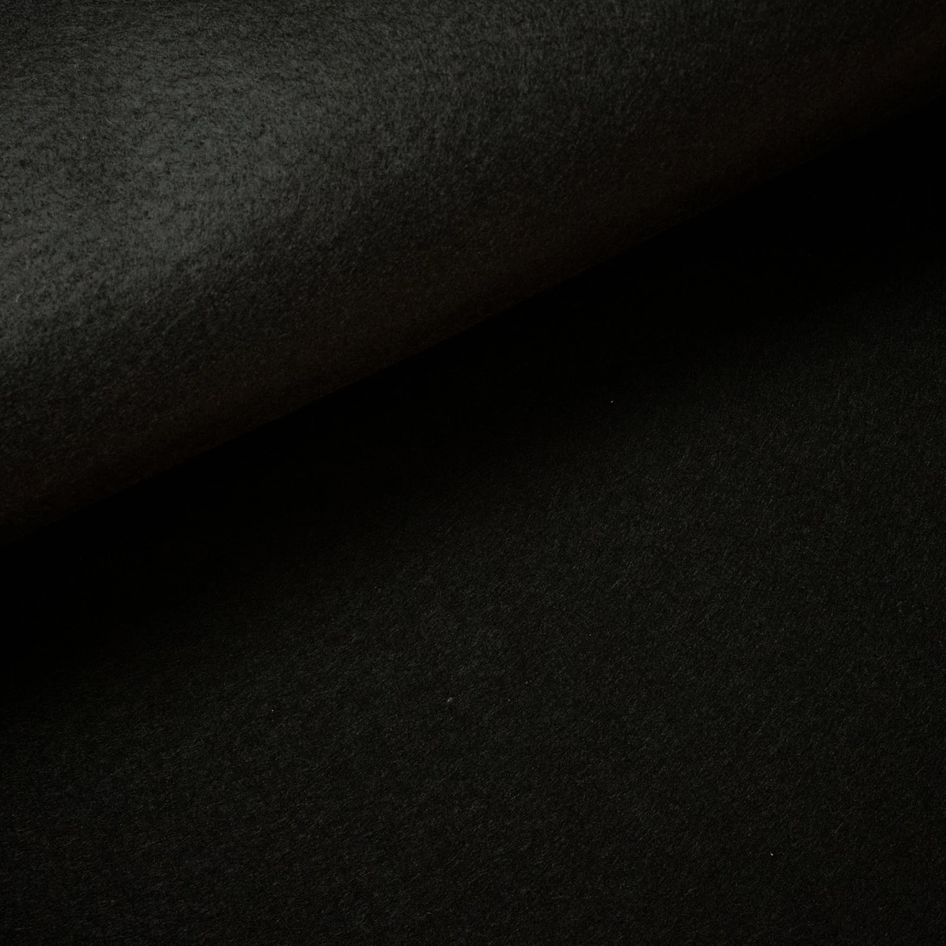 img-attr