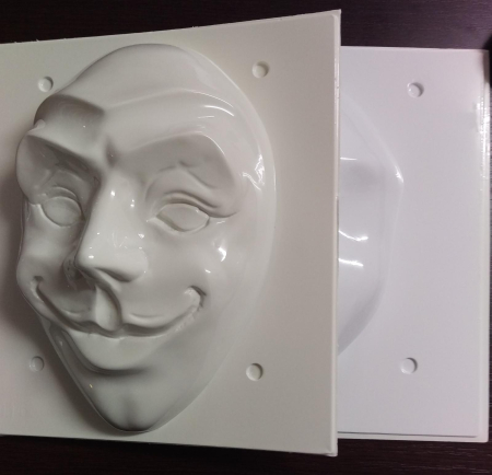 matrita-pentru-turnat-masca-joker [1]
