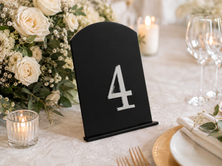 Acril - Plexiglas - Numere masă plexiglas negru cu argintie oglindă - decor elegant evenimente