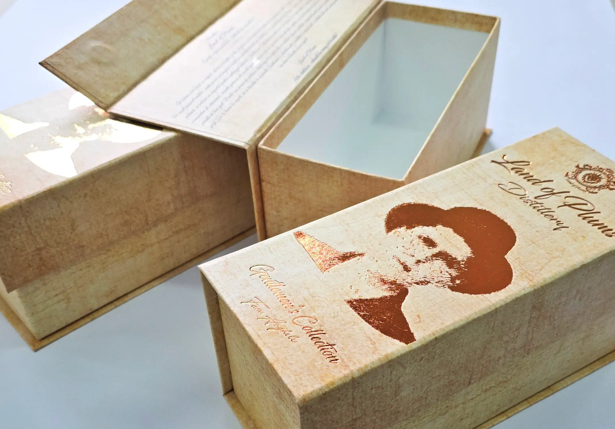 Cutie rigida pentru palinca