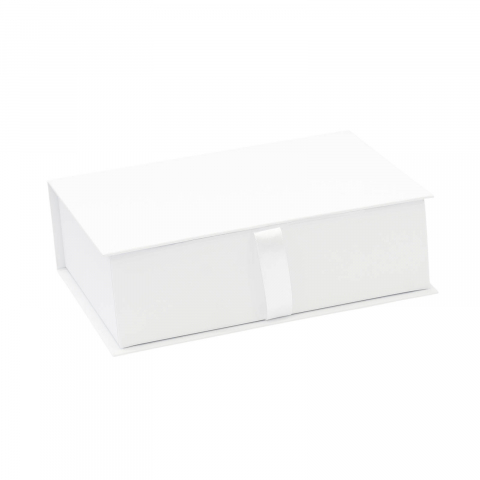 Cutii cu funda - Cutie neagra cu funda pentru cadouri