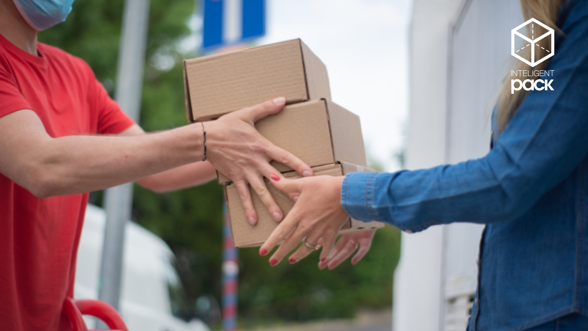 Ghid complet despre cutiile din carton: tipuri, utilizări și avantaje esențiale