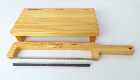 Cutit pentru pâine [1]