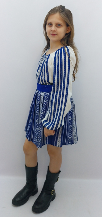 COSTUM TRADITIONAL POPULAR STILIZAT ALBASTRU [2]