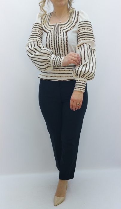 bluza-crem-broderie-traditionala-dadas-constanta.jpg [9]
