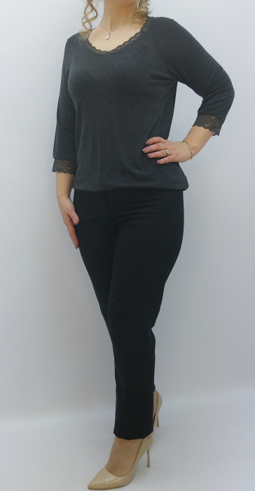 bluza-tricot-gri-dama-cu-dantela-eleganta-dadas-constanta.jpg [6]