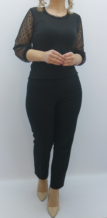 Bluză damă fabricată în România, lucrată manual în atelierul DADAS din Constanța. Calitate premium, croi confortabil. Comandă online sau probă în magazin. Livrare rapidă. [8]