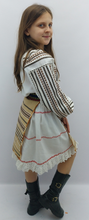 costum-unicat-traditional-popular-stilizat-fete-ie-alba-catrinta-brau-serbare-nunta-evenimente-copii-fabricat-in-romania-atelier-dadas-constanta-doraly.jpg [2]