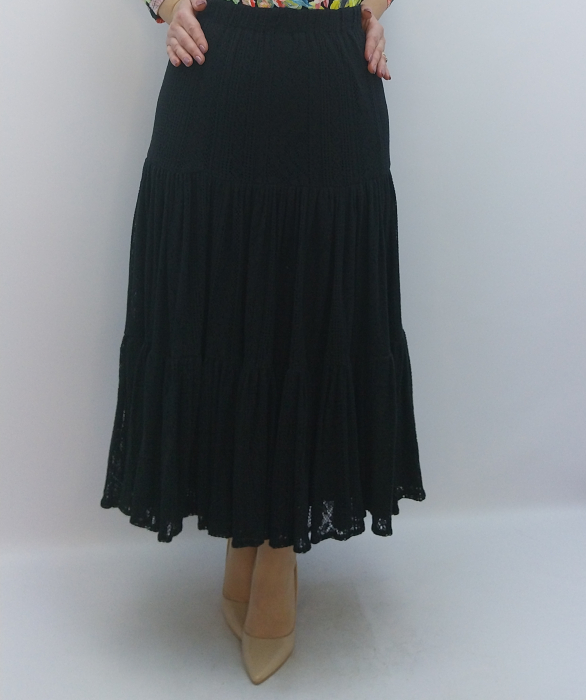 fusta-dama-dantela-neagra-cu-volane-eleganta-fabricata-in-romania-dadas-constanta.jpg [4]