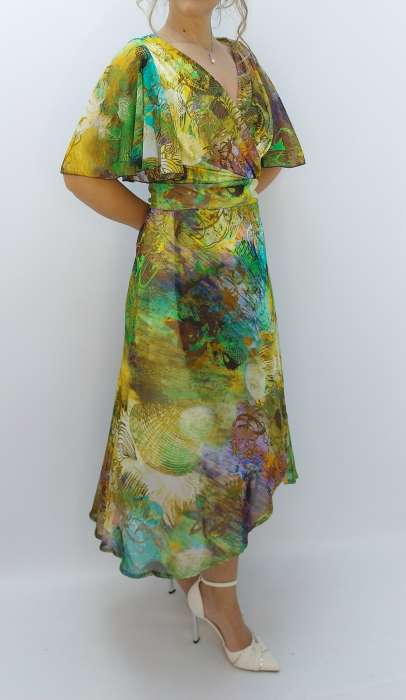 rochie-dama-multicolora-maneci-fluture-talie-marcata-dadas.jpg [2]