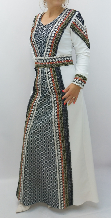 rochie-traditionala-romaneasca-dama-model-etno-motive-traditionale-rochie-populara-dadas-constanta.jpg [10]