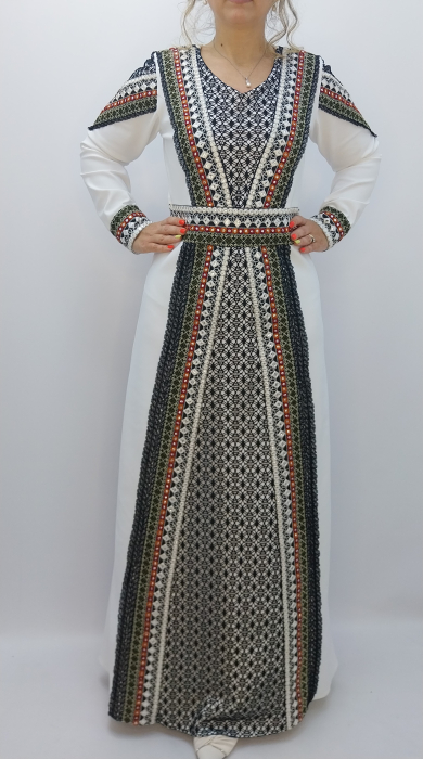 rochie-traditionala-romaneasca-dama-model-etno-motive-traditionale-rochie-populara-dadas-constanta.jpg [3]