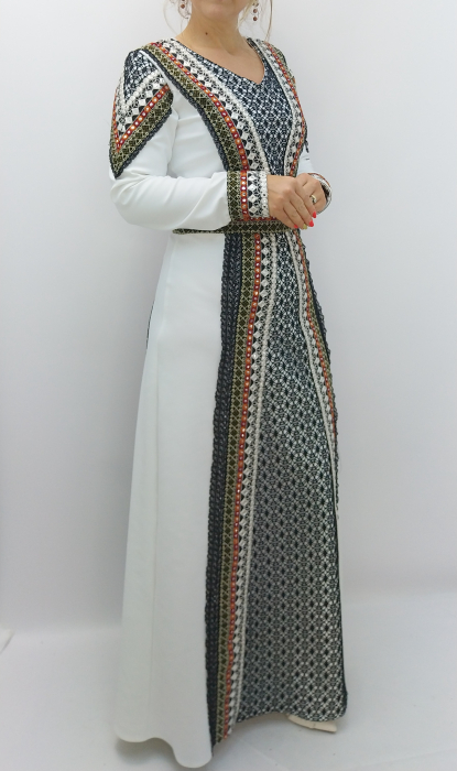 rochie-traditionala-romaneasca-dama-model-etno-motive-traditionale-rochie-populara-dadas-constanta.jpg [5]