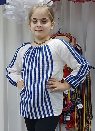 Traditional - Ie stilizata fete rosu/albastru