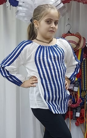 Ie stilizata fete rosu/albastru [1]