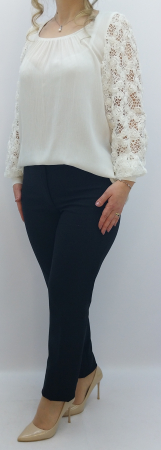 bluza-dama-alba-eleganta-maneci-dantela-dadas-constanta.jpg [2]