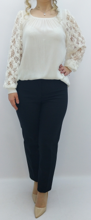 bluza-dama-alba-eleganta-maneci-dantela-dadas-constanta.jpg [1]