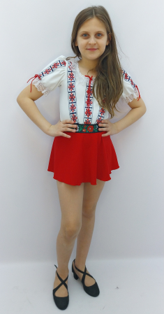 Traditional copii - costum-dans-traditional-popular-stilizat-fete-body-alb-fusta-rosie-haine-copii-doraly-constanta-atelier-dadas.jpg
