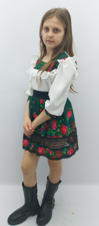 costum-popular-traditional-stilizat-maramures-ie-danteluta-fusta-creata-verde-flori-copii-serbare-atelier-dadas-constanta-doraly.jpg [4]