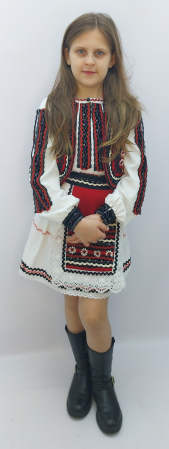 costum-traditional-popular-fete-camasa-alba-fusta-fote-rosii-haine-copii-atelier-dadas-constanta-fabricat-in-romania.jpg [2]