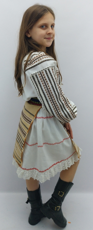 costum-unicat-traditional-popular-stilizat-fete-ie-alba-catrinta-brau-serbare-nunta-evenimente-copii-fabricat-in-romania-atelier-dadas-constanta-doraly.jpg [1]