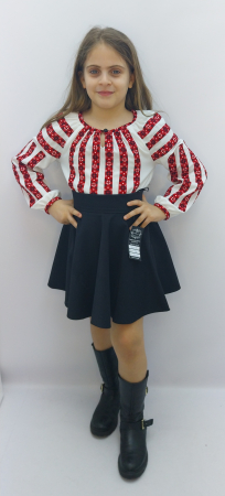 ie-traditionala-fetite-motive-nationale-rosii-camasa-populara-stilizata-copii-atelier-dadas-doraly-mall.jpg [4]