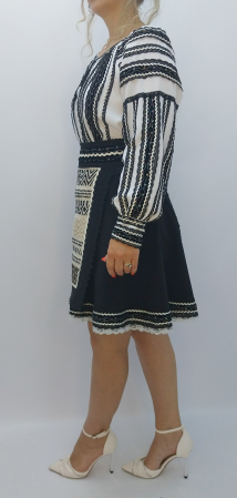 ie-traditionala-populara-romaneasca-alb-negru-dadas-constanta.jpg [1]