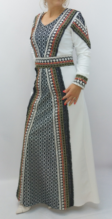 rochie-traditionala-romaneasca-dama-model-etno-motive-traditionale-rochie-populara-dadas-constanta.jpg [9]