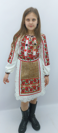 costum-popular-traditional-pentru-fete-cu-broderie-florala-rosie-ie-romaneasca-eleganta-copii-dadas.jpg [4]