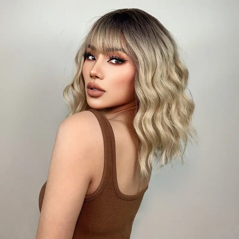 Peruca C1022 Blonda Ombre Bob cu Breton si Par Cret [2]
