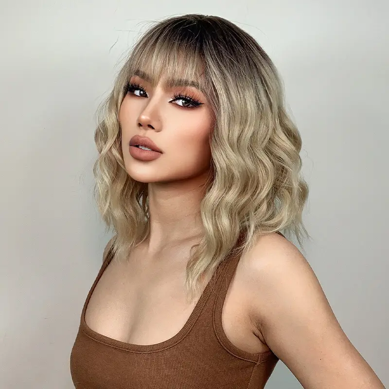 Peruca C1022 Blonda Ombre Bob cu Breton si Par Cret [3]
