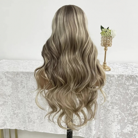 Peruca C1073 FRONT LACE Blonda Gri Cu Suvite Ondulata [3]