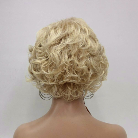 Peruca C1689 Blonda Cu Breton Si Volum Usor Ondulata [3]