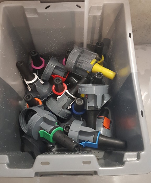 Capac cu niplu tetina pentru bidonul de alaptare vitei Milk Bar Vitality [4]